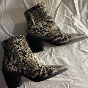 Blondo cream & black snakeskin, waterproof booties. New, never worn, no box.
